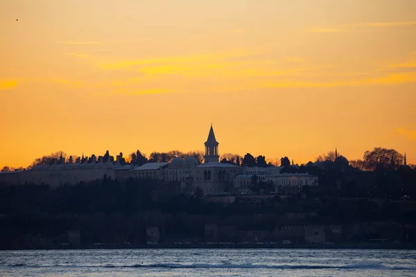 Jungfrutornet Och Galatatatornet Istanbul — Stockfoto