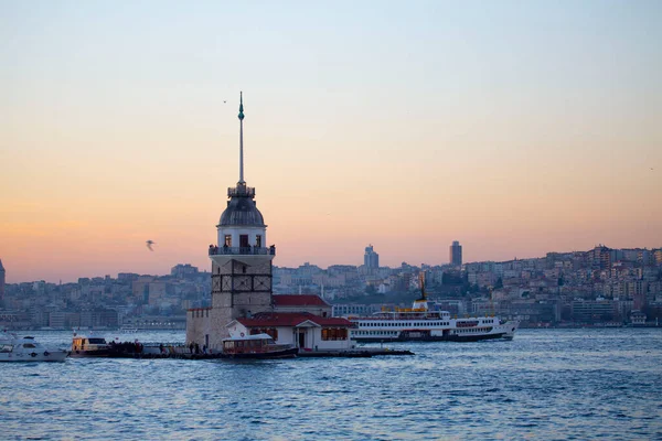 Wieża Dziewicza Wieża Galata Stambuł — Zdjęcie stockowe