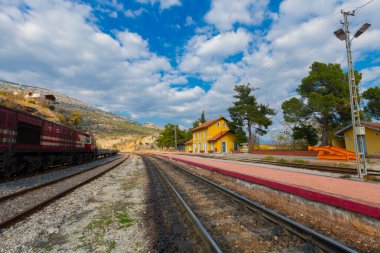 Hackr Tren İstasyonu / Adana - Türkiye