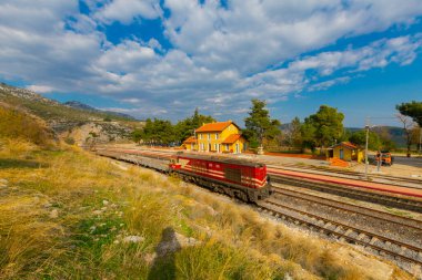 Hackr Tren İstasyonu / Adana - Türkiye