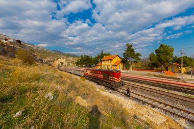 Hackr Tren İstasyonu / Adana - Türkiye