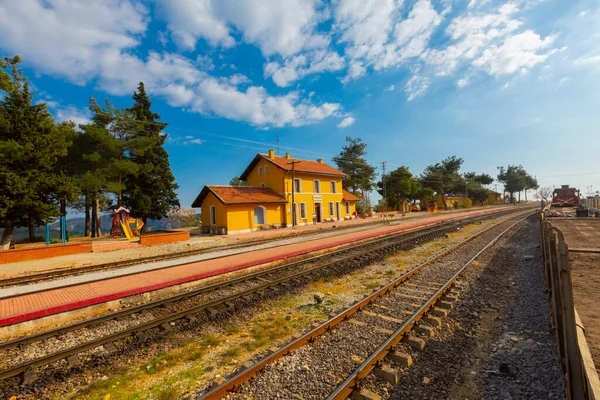Hackr Tren İstasyonu / Adana - Türkiye