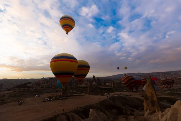 Красочные Воздушные Шары Перед Запуском Национальном Парке Гореме Каппадокия Турция — стоковое фото