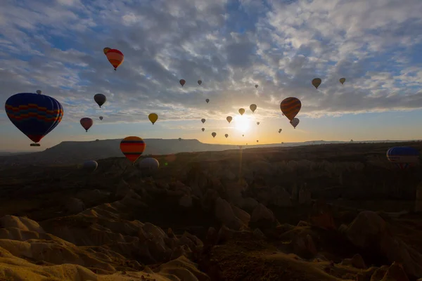 Kolorowe Balony Przed Startem Parku Narodowego Göreme Kapadocja Turcja — Zdjęcie stockowe