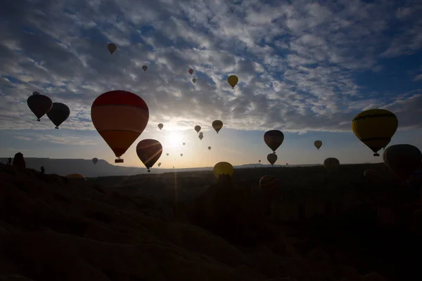 Coloridos Globos Aire Caliente Antes Del Lanzamiento Parque Nacional Goreme —  Fotos de Stock