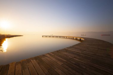 Sekapark, İzmit, Kocaeli. Deniz kıyısındaki güzel doğal park. Türkiye 'de gün batımı deniz manzarası.