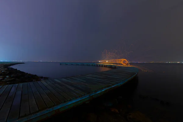 Muelle Forma Boomerang Fue Fotografiado Utilizando Técnica Larga Exposición — Foto de Stock