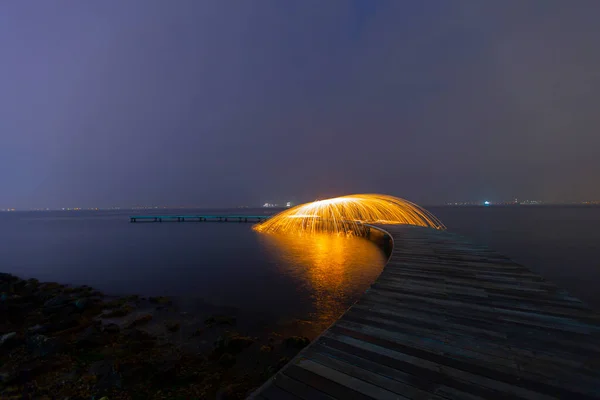 Muelle Forma Boomerang Fue Fotografiado Utilizando Técnica Larga Exposición —  Fotos de Stock