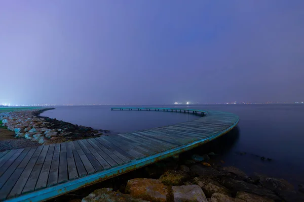 Muelle Forma Boomerang Fue Fotografiado Utilizando Técnica Larga Exposición — Foto de Stock