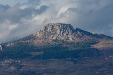 Türkiye 'nin Kastamonu kentindeki Kure Dağları' nın yamaçlarındaki manzara güzel sonbahar doğası