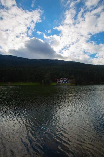 Golcuk National Park Bolu Turkey Autumn Wooden Lake House Forest — стоковое фото