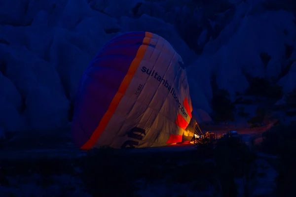 Kleurrijke Hete Lucht Ballonnen Voor Lancering Goreme Nationaal Park Cappadocië — Stockfoto