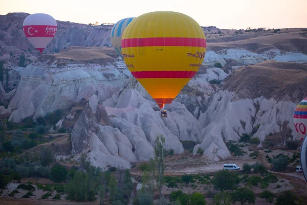 Colorful Hot Air Balloons Launch Goreme National Park Cappadocia Turkey — Stock Photo, Image