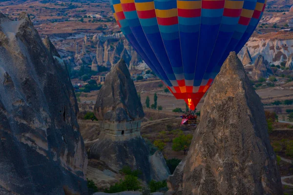 Kleurrijke Hete Lucht Ballonnen Voor Lancering Goreme Nationaal Park Cappadocië — Stockfoto