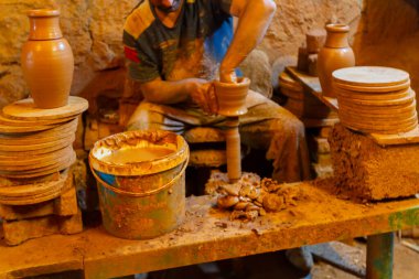 Pottery factory and pottery craftsmen