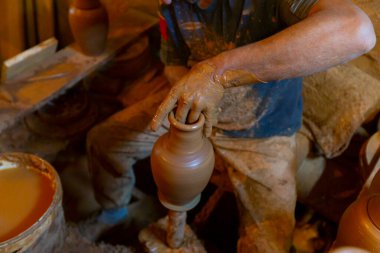 Pottery factory and pottery craftsmen