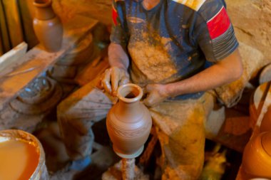 Pottery factory and pottery craftsmen