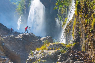 Kapuzbasi şelalesi dünyanın en yüksek ikinci şelalesidir ve Anadolu 'da saklanan en güzel doğa yeridir..