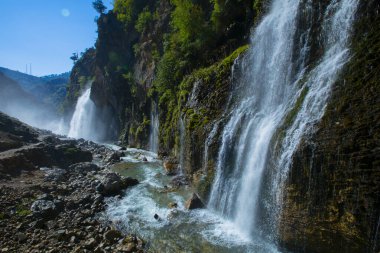 Kapuzbasi 'nin inanılmaz şelalesi - Kayseri, Türkiye