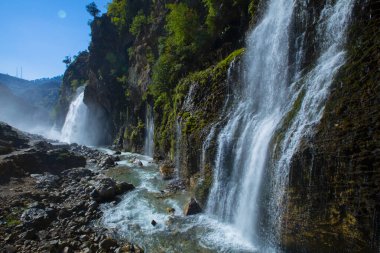 Kapuzbasi 'nin inanılmaz şelalesi - Kayseri, Türkiye