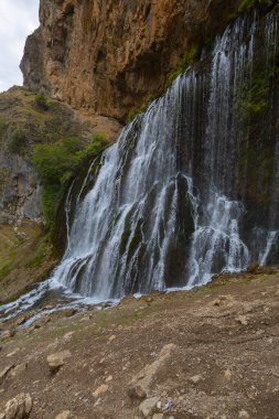 Kapuzbasi 'nin inanılmaz şelalesi - Kayseri, Türkiye