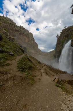 Kapuzbasi 'nin inanılmaz şelalesi - Kayseri, Türkiye