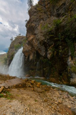 Kapuzbasi 'nin inanılmaz şelalesi - Kayseri, Türkiye