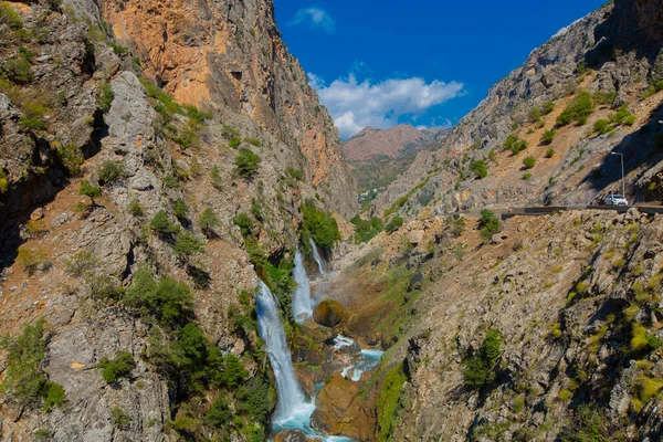 Kapuzbasi 'nin inanılmaz şelalesi - Kayseri, Türkiye