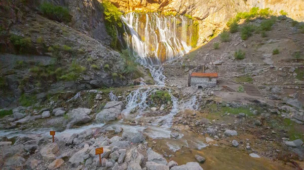 Amazing Waterfall Kapuzbasi Kayseri Turkey — Stok fotoğraf