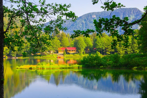 Borcka Karagol (Karadeniz) Artvin, Türkiye 'nin kuzeydoğusunda Karadeniz' den yaklaşık 30 km içeride yer alan bir şehirdir. Dağlarında inanılmaz platolar ve küçük kraterler bulunur..