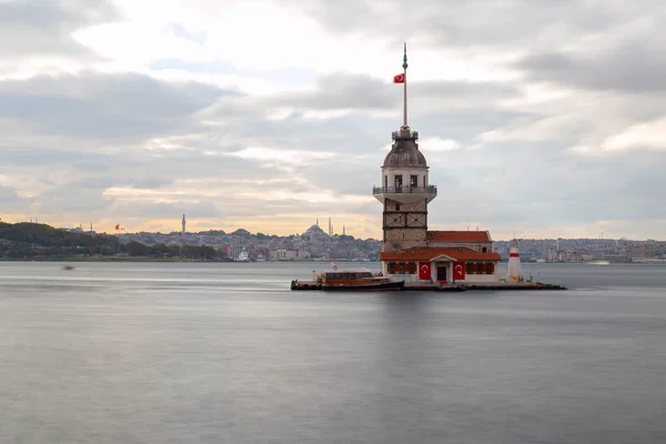 Maiden Tower Most Beautiful Historical Lighthouse Istanbul Photographed Long Exposure — Fotografia de Stock