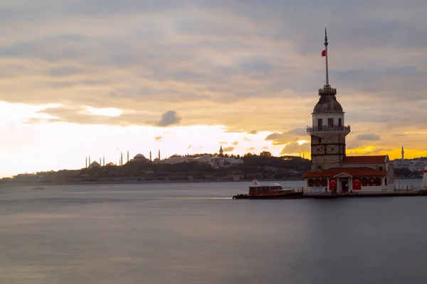 Maiden Tower Most Beautiful Historical Lighthouse Istanbul Photographed Long Exposure — Stockfoto
