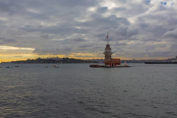 Torre Doncella Faro Histórico Más Hermoso Estambul Fue Fotografiado Atardecer — Foto de Stock