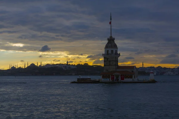 Torre Donzela Mais Belo Farol Histórico Istambul Foi Fotografada Pôr — Fotografia de Stock