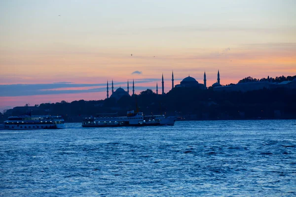 Mavi Cami, Ayasofya ve Topkapı Sarayı; İstanbul 'daki Popüler Yerler