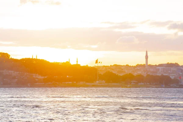 Mavi Cami, Ayasofya ve Topkapı Sarayı; İstanbul 'daki Popüler Yerler