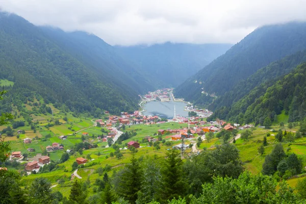 Trabzon'da UzunGöl Gölü