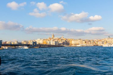 Galata Kulesi, Galata Köprüsü, Karaköy ilçesi ve Golden Horn, İstanbul - Türkiye