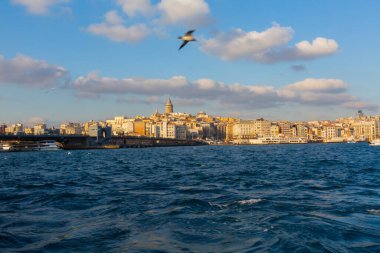 Galata Kulesi, Galata Köprüsü, Karaköy ilçesi ve Golden Horn, İstanbul - Türkiye