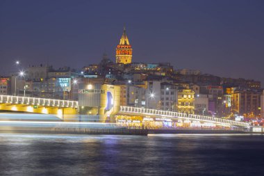 Galata Kulesi, Galata Köprüsü, Karaköy ilçesi ve Golden Horn, İstanbul - Türkiye