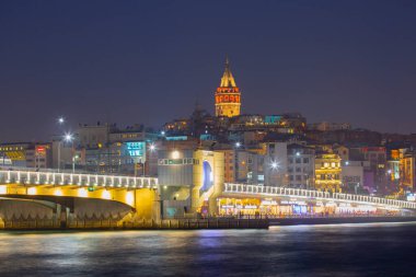 Galata Kulesi, Galata Köprüsü, Karaköy ilçesi ve Golden Horn, İstanbul - Türkiye