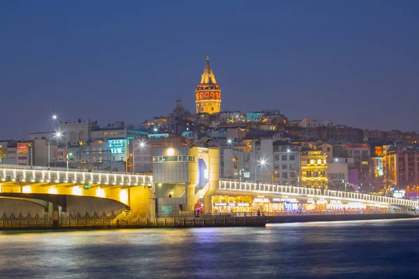 Galata Kulesi, Galata Köprüsü, Karaköy ilçesi ve Golden Horn, İstanbul - Türkiye