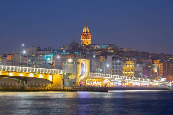 Galata Kulesi, Galata Köprüsü, Karaköy ilçesi ve Golden Horn, İstanbul - Türkiye