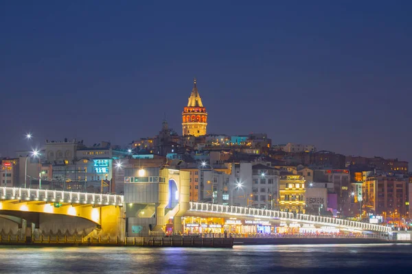 Galata Kulesi, Galata Köprüsü, Karaköy ilçesi ve Golden Horn, İstanbul - Türkiye