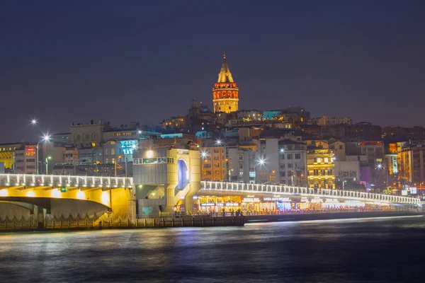 Galata Kulesi, Galata Köprüsü, Karaköy ilçesi ve Golden Horn, İstanbul - Türkiye