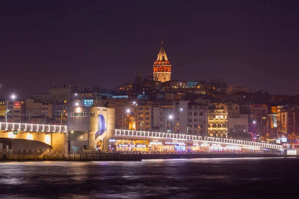 Galata Kulesi, Galata Köprüsü, Karaköy ilçesi ve Golden Horn, İstanbul - Türkiye