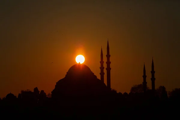 Coucher Soleil Istanbul Turquie Avec Mosquée Suleymaniye Mosquée Impériale Ottomane — Photo