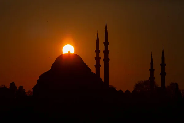 Ηλιοβασίλεμα Στην Κωνσταντινούπολη Τουρκία Τζαμί Suleymaniye Οθωμανικό Αυτοκρατορικό Τζαμί Θέα — Φωτογραφία Αρχείου
