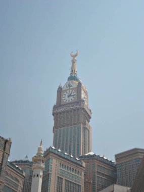 Kabe, Müslümanların kutsal mekanının minareleri ve duvarları. .