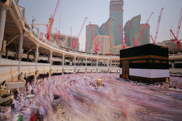 Μέκκα Σαουδική Αραβία Μουσουλμάνοι Προσεύχονται Μαζί Στον Ιερό Τόπο — Φωτογραφία Αρχείου